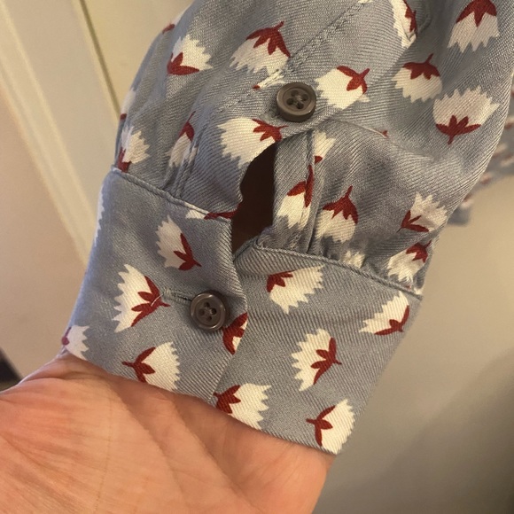 Boden beautiful blouse, like new, floral pattern - Picture 10 of 16